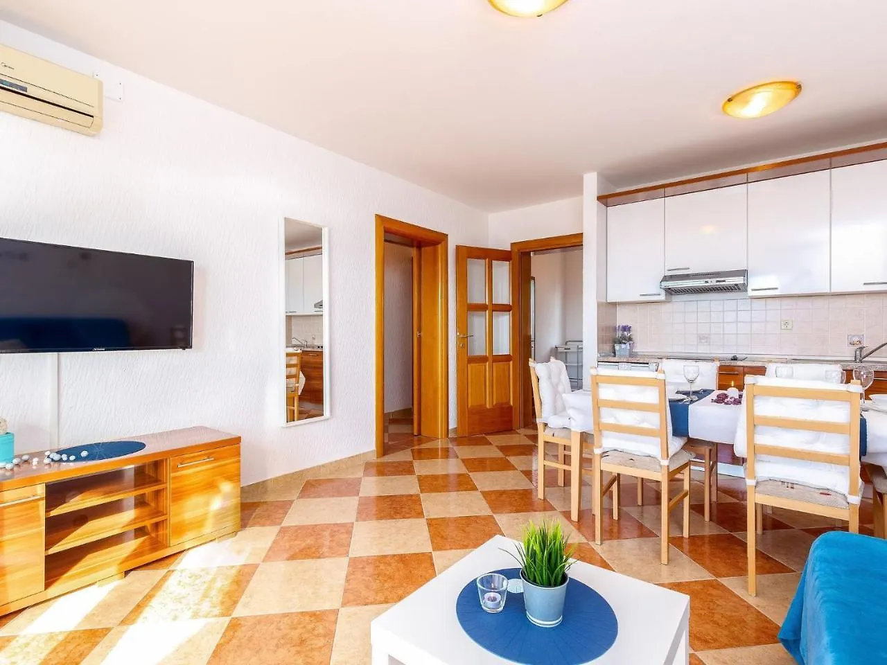 Modern Ground Floor Apartment Sopaljska